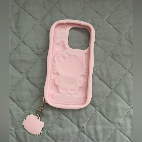 Hello Kitty Pink Phone Case 14PRO - Picture 4 of 5